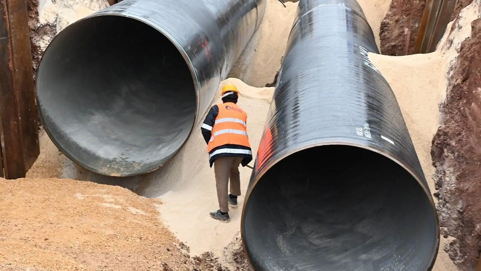 Pipe laying works for water cuts in Bursa. Pipe laying works for water cuts in Bursa.