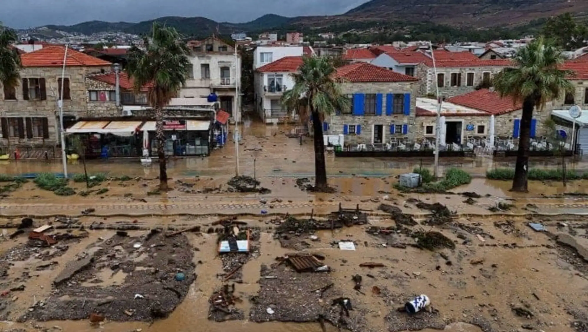 A flooded street in Foça. A flooded street in Foça.