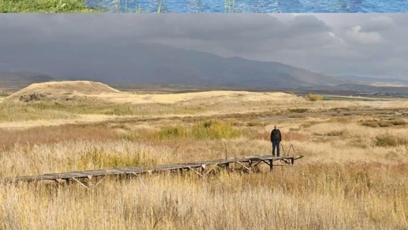 Van Gölü'nde çekilme nedeniyle su seviyesi düşüyor. Van Gölü'nde çekilme nedeniyle su seviyesi düşüyor.
