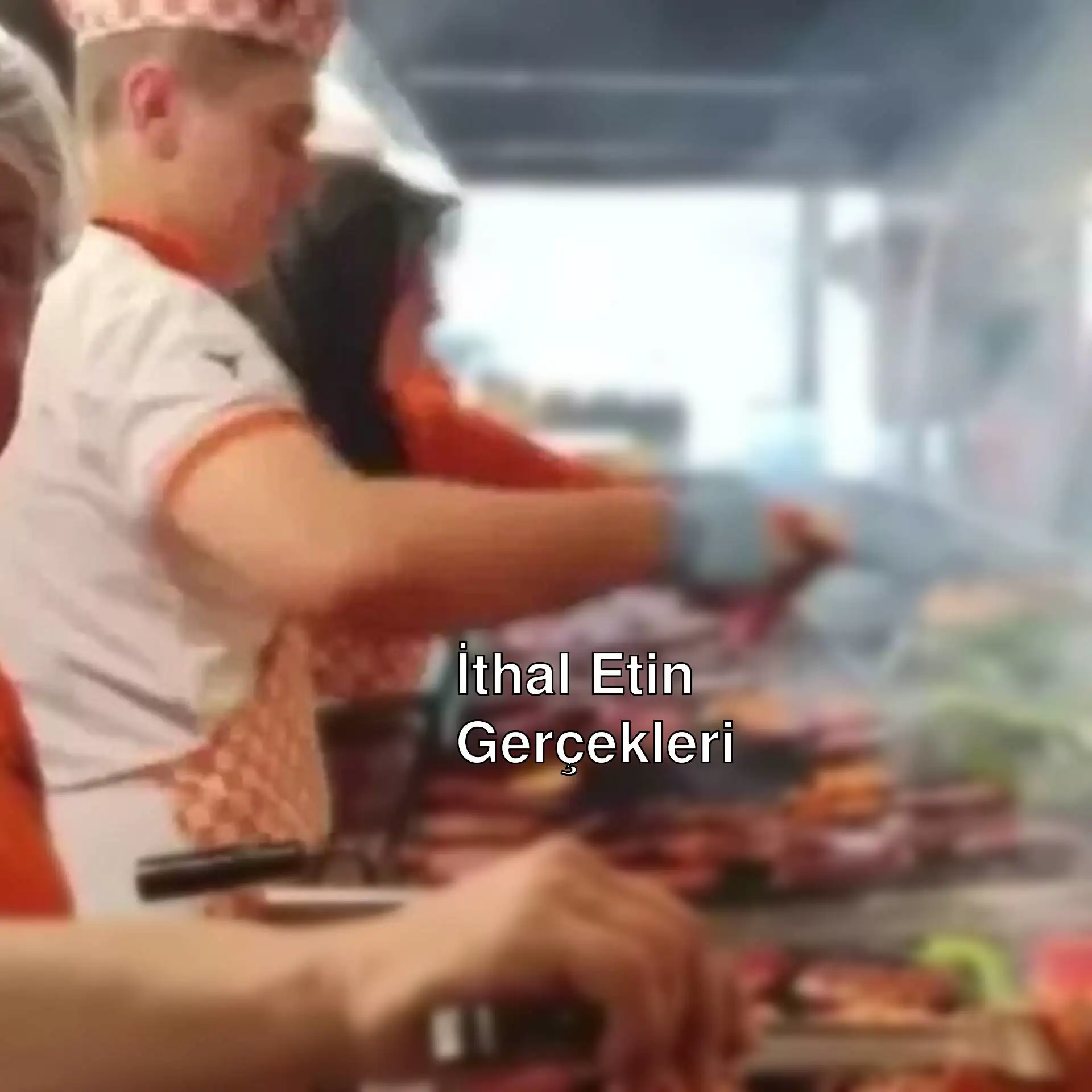 bir grup insan yemek pişiriyor. bir grup insan yemek pişiriyor.