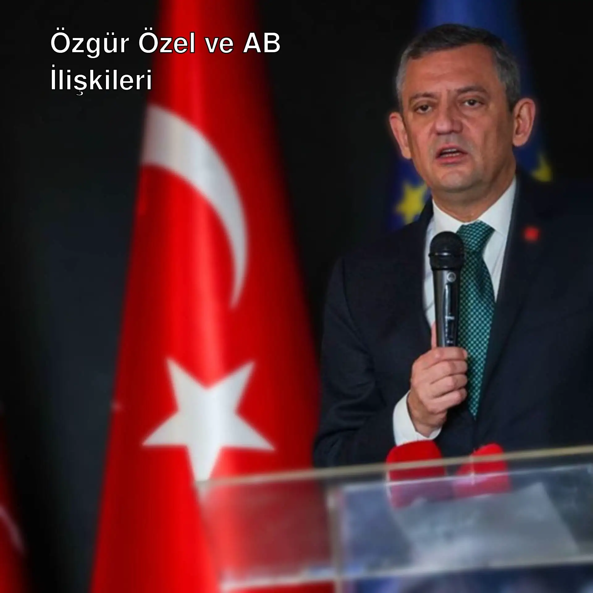 Özgür Özel, Brüksel'de konuşma yaparken.
