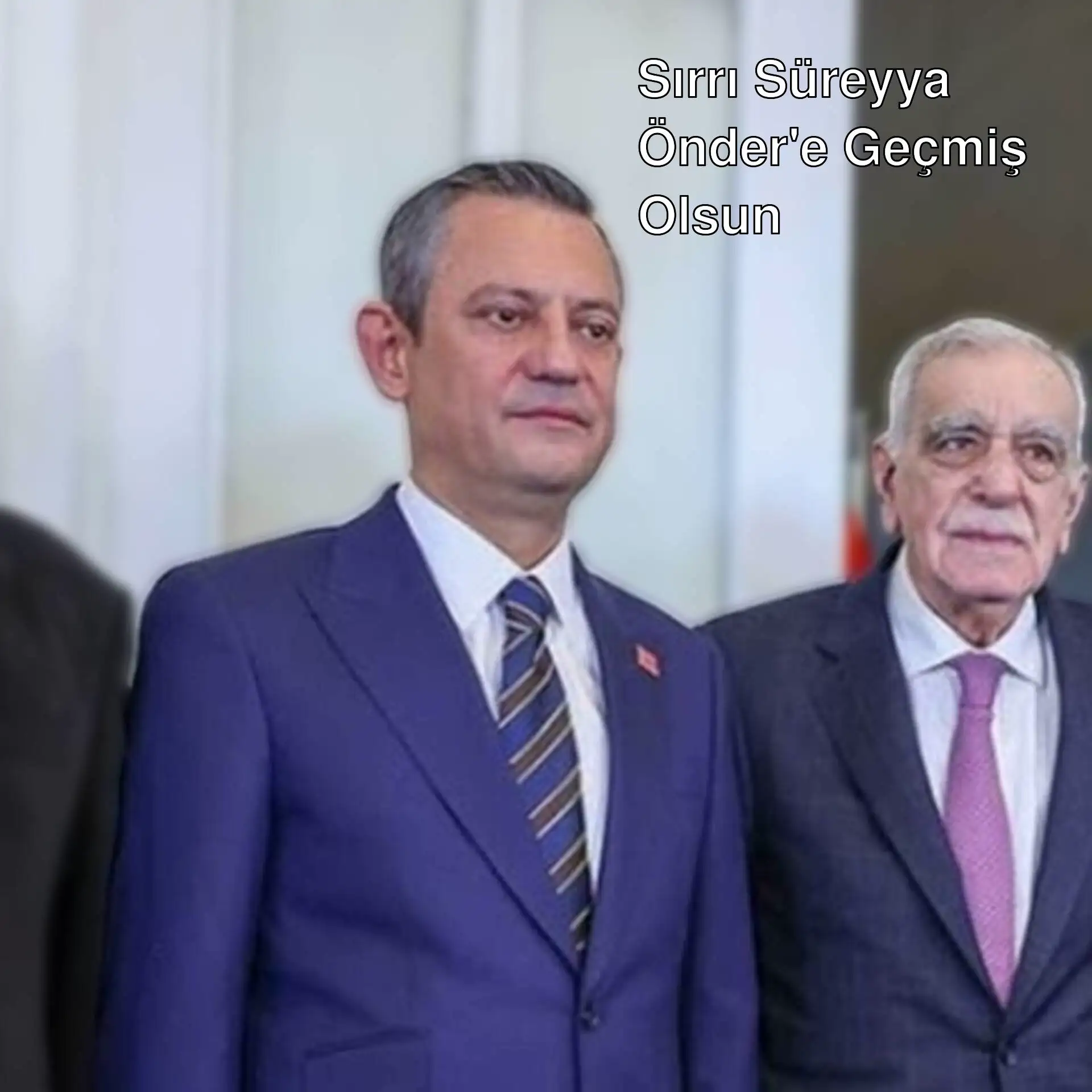 Sırrı Süreyya Önder'e geçmiş olsun mesajı veren siyasetçiler. Sırrı Süreyya Önder'e geçmiş olsun mesajı veren siyasetçiler.