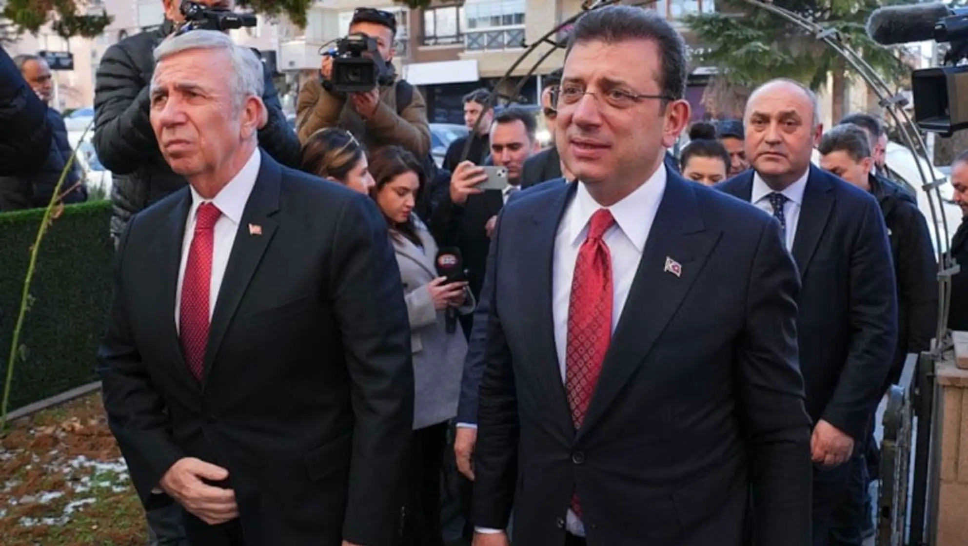 Mansur Yavaş, hukukun üstünlüğü ve adalet üzerine konuşuyor.