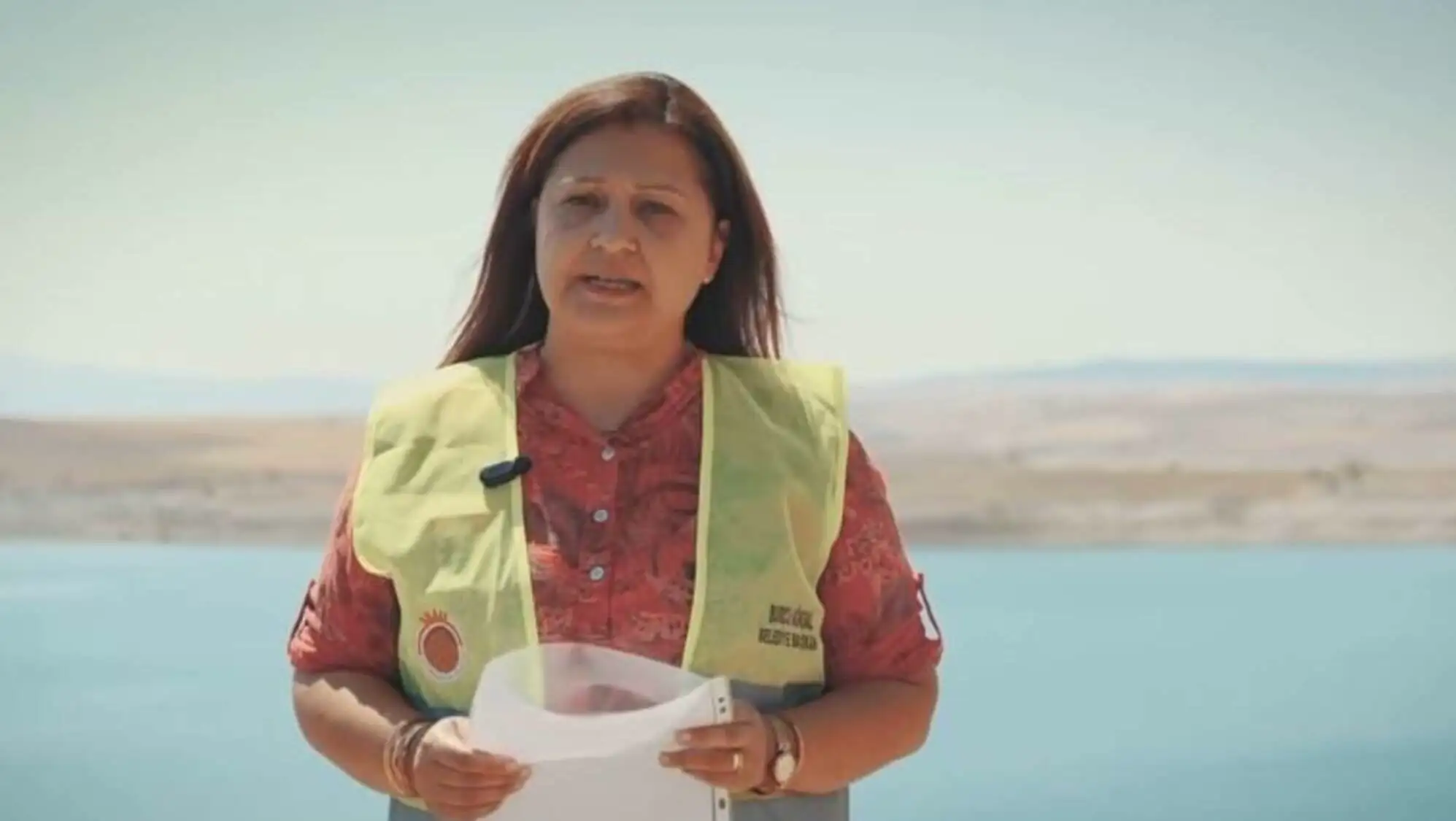 Calls for water conservation. Calls for water conservation.