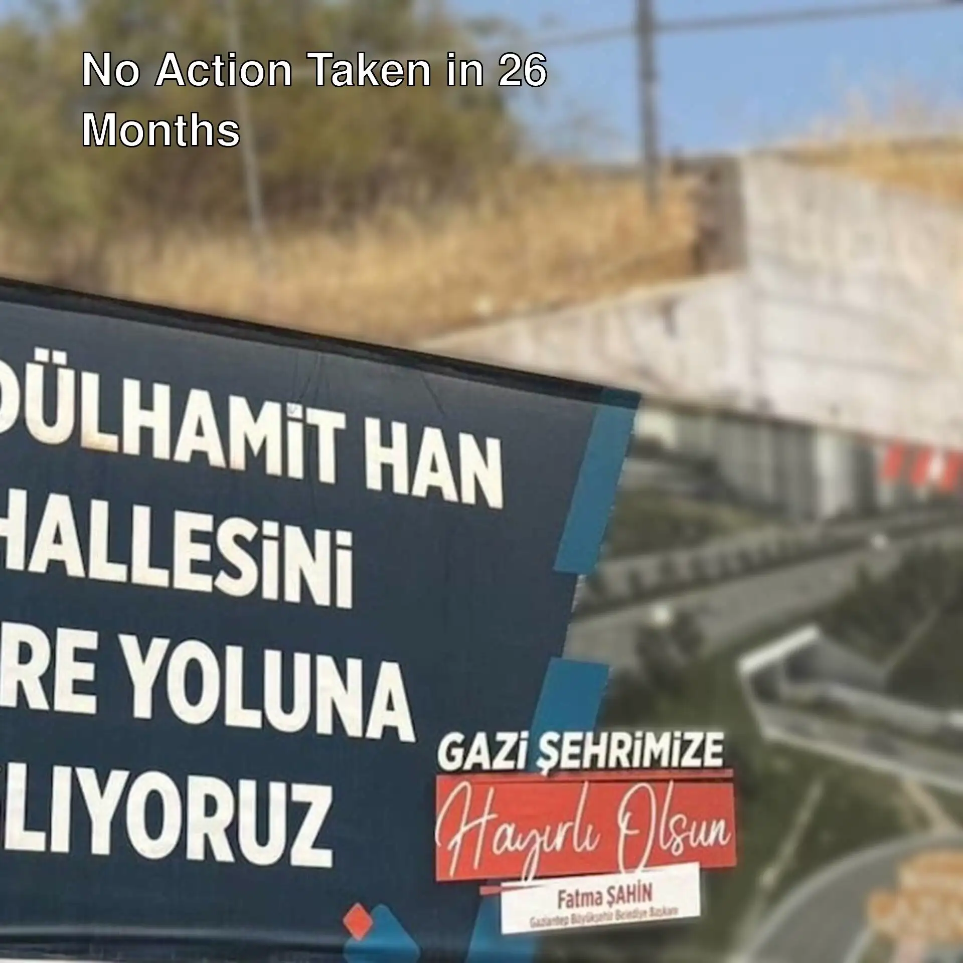 A sign for the connection road in Gaziantep. A sign for the connection road in Gaziantep.
