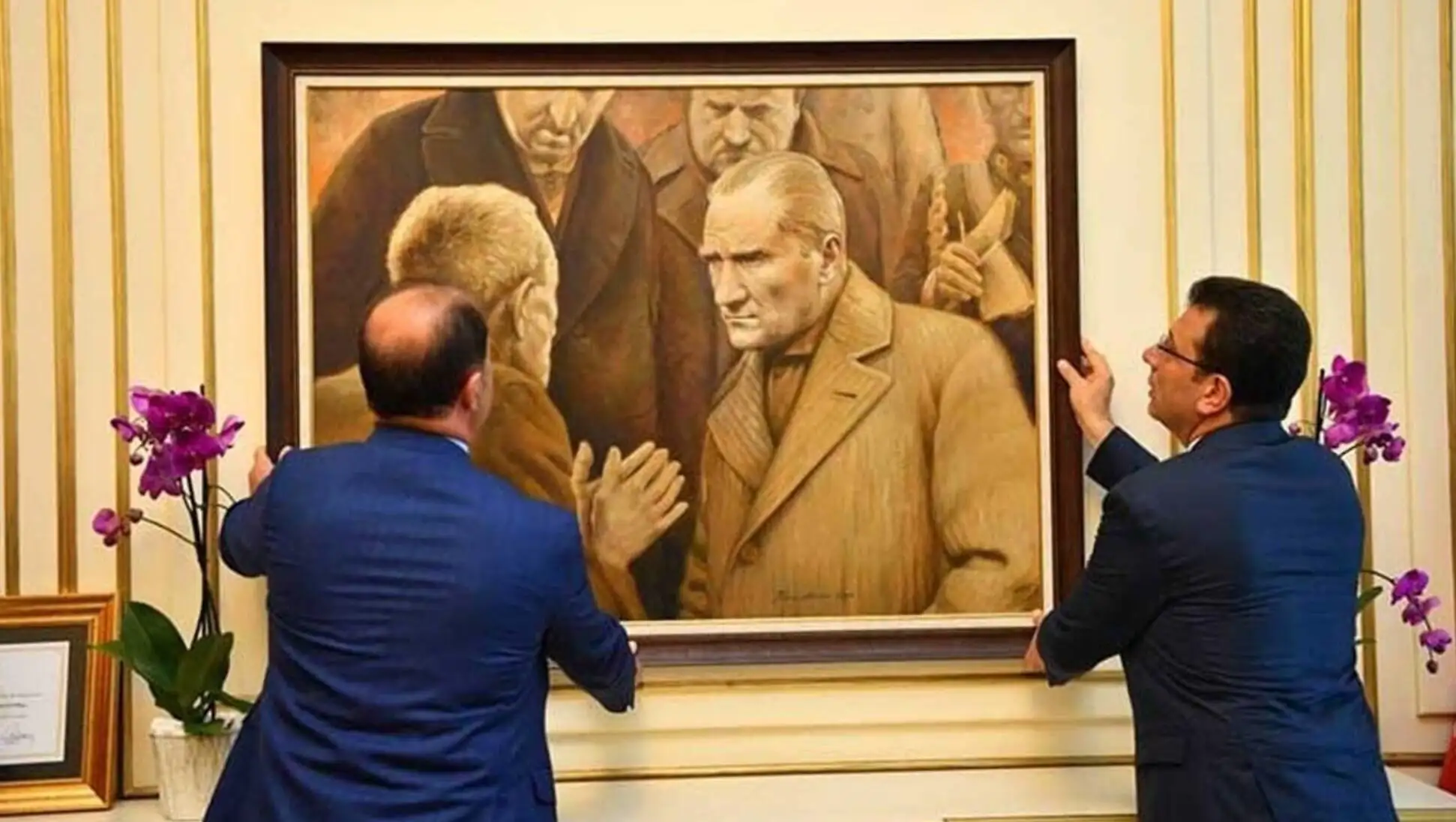 İmamoğlu'nun ofisinde bir tablo. İmamoğlu'nun ofisinde bir tablo.