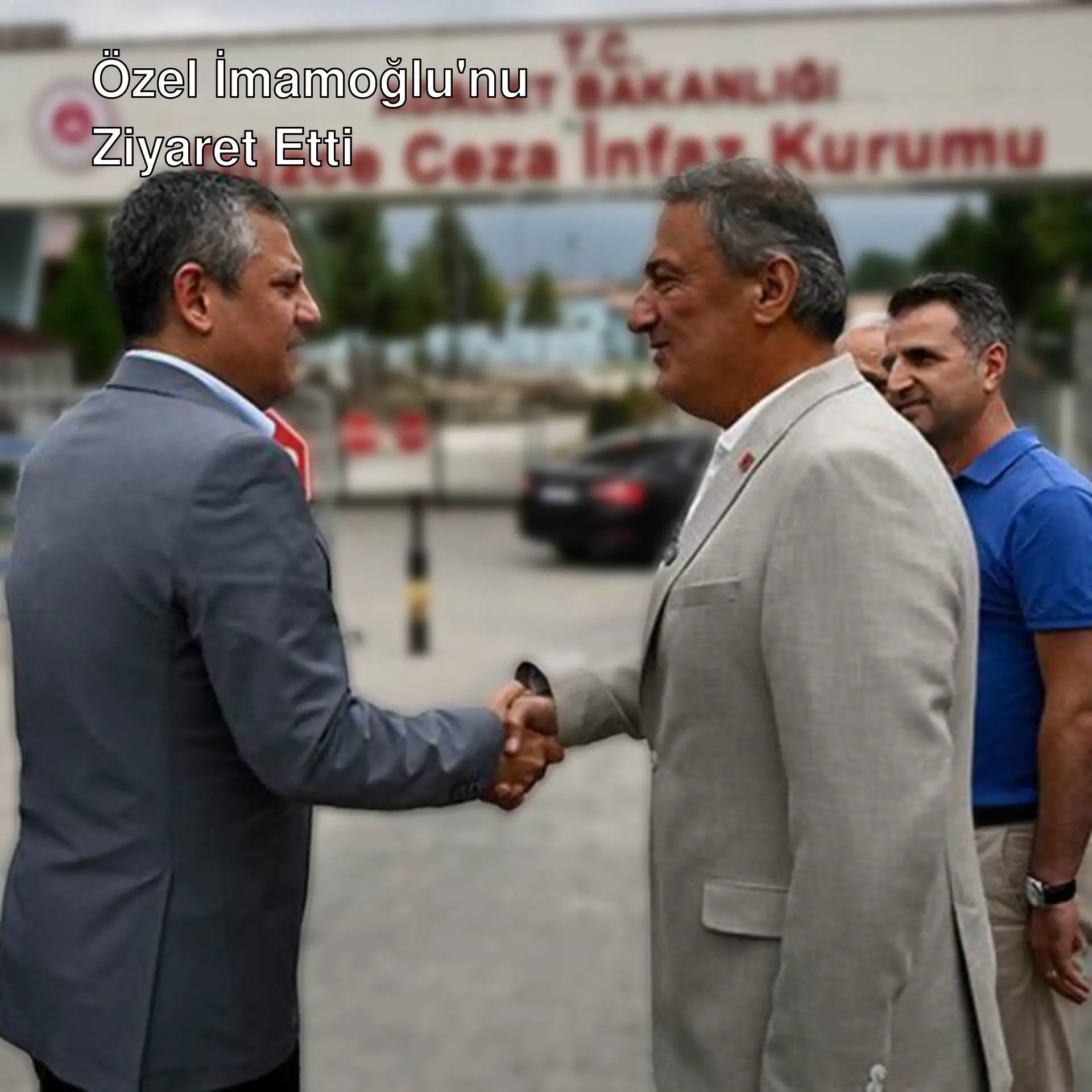 Özgür Özel, İBB Başkanı İmamoğlu'nu ziyaret etti. Özgür Özel, İBB Başkanı İmamoğlu'nu ziyaret etti.