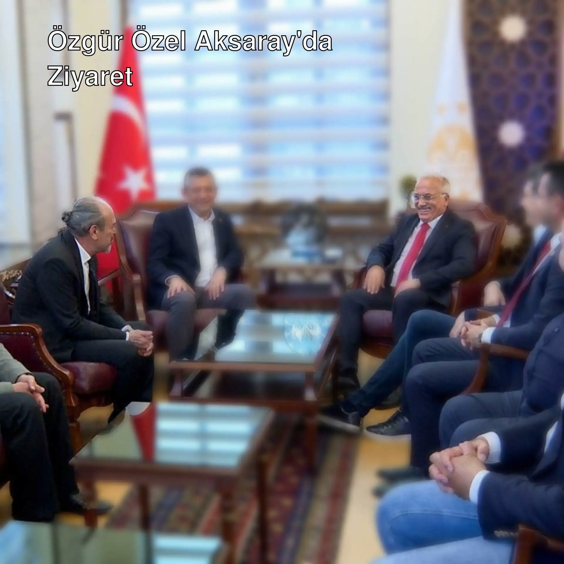 Özgür Özel Aksaray'da Vali Kumbuzoğlu'nu ziyaret etti. Özgür Özel Aksaray'da Vali Kumbuzoğlu'nu ziyaret etti.