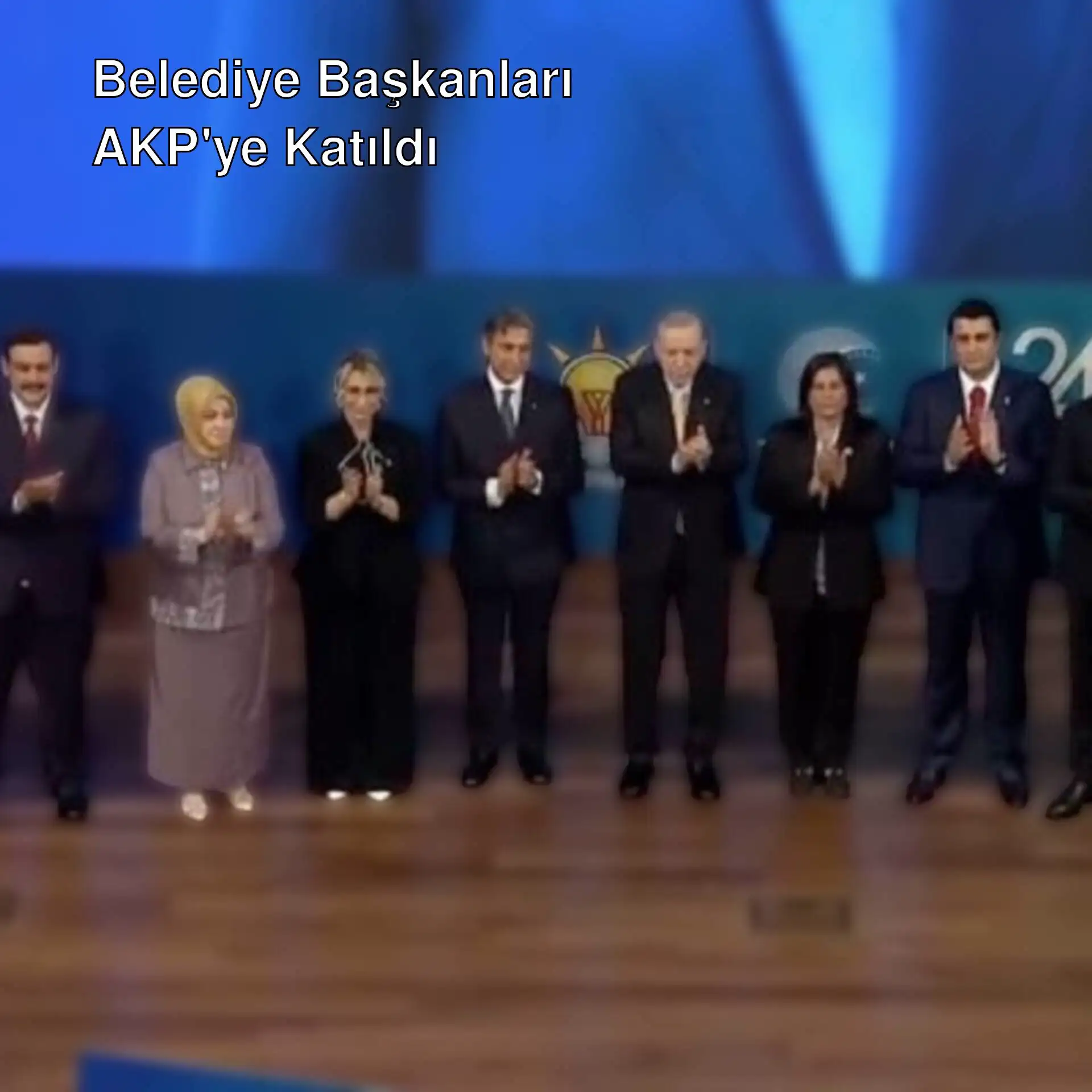Aydın Büyükşehir Belediye Başkanı Özlem Çerçioğlu AKP'ye katıldı. Aydın Büyükşehir Belediye Başkanı Özlem Çerçioğlu AKP'ye katıldı.