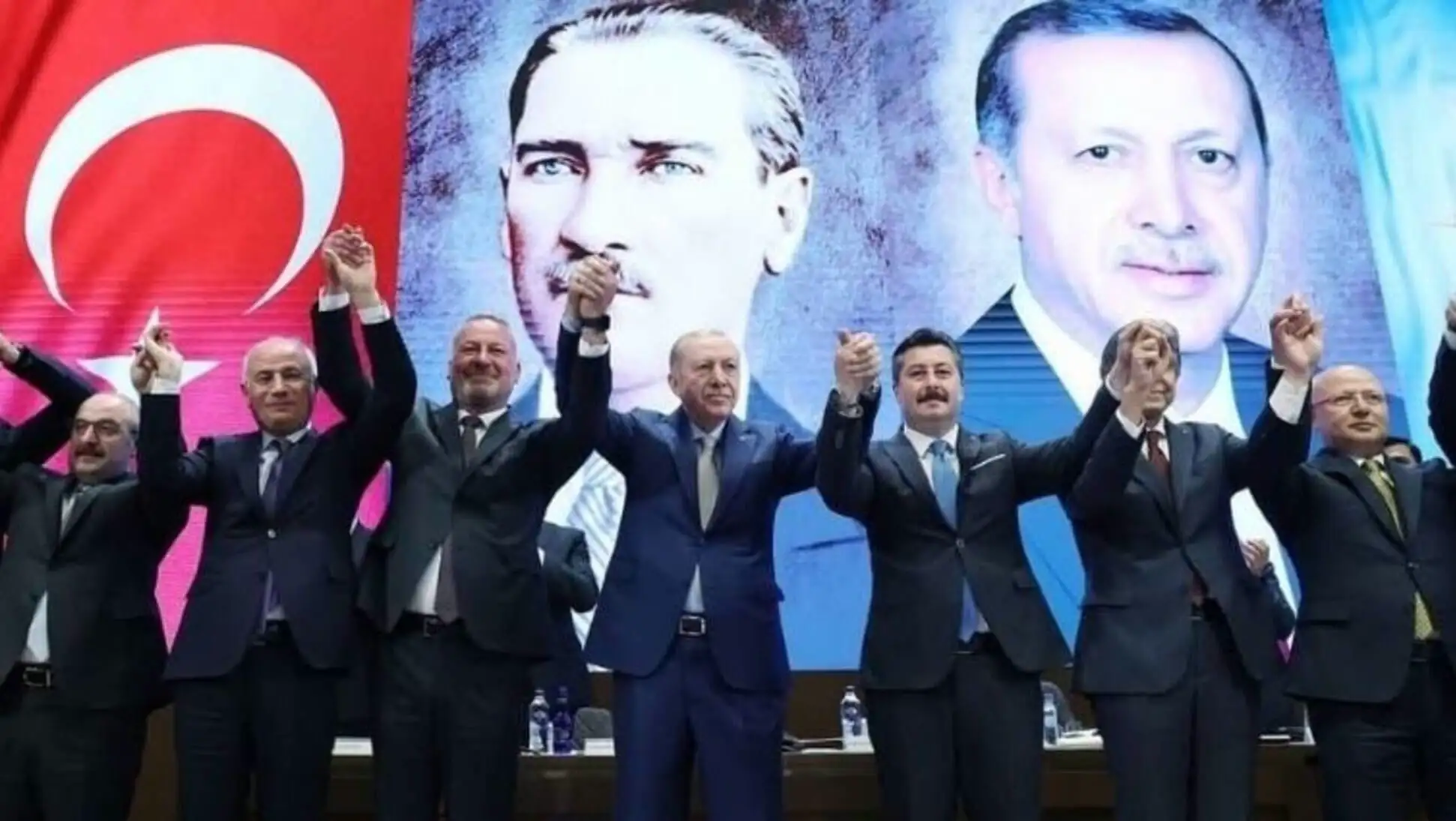 As mayors transition to AKP, the situation of Mansur Yavaş is being closely watched. As mayors transition to AKP, the situation of Mansur Yavaş is being closely watched.