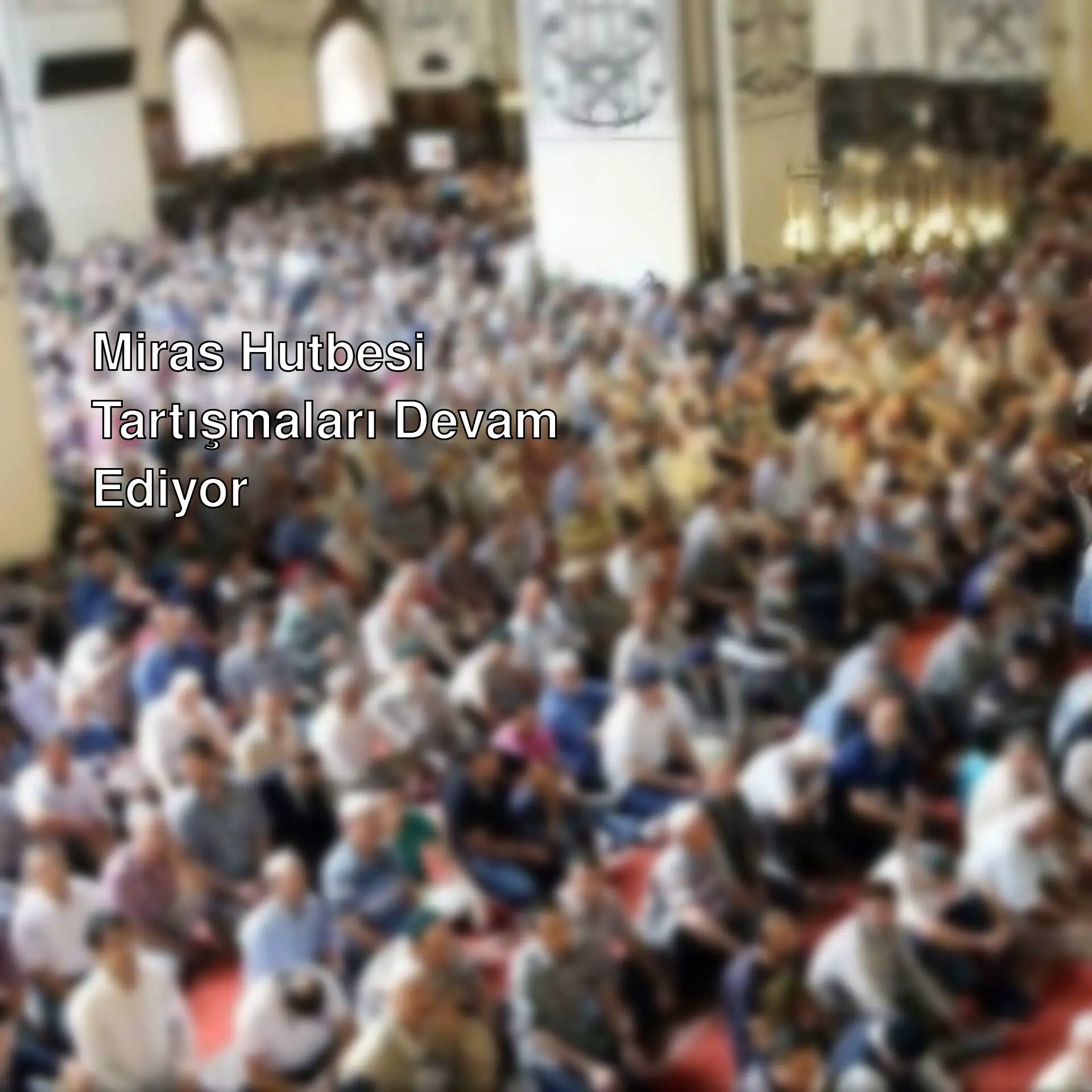 Bir grup insan yerde oturuyor. Bir grup insan yerde oturuyor.
