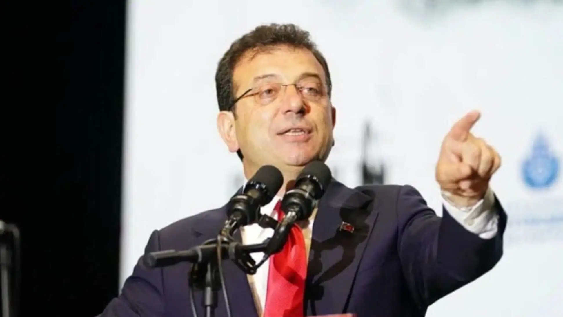 Imamoğlu speaking at a press conference. Imamoğlu speaking at a press conference.