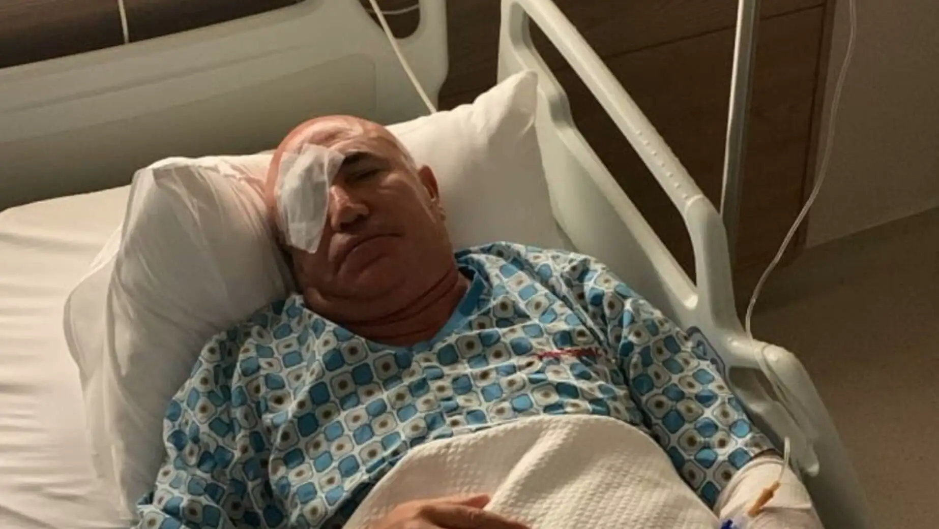Mahmut Tanal receiving treatment in the hospital. Mahmut Tanal receiving treatment in the hospital.