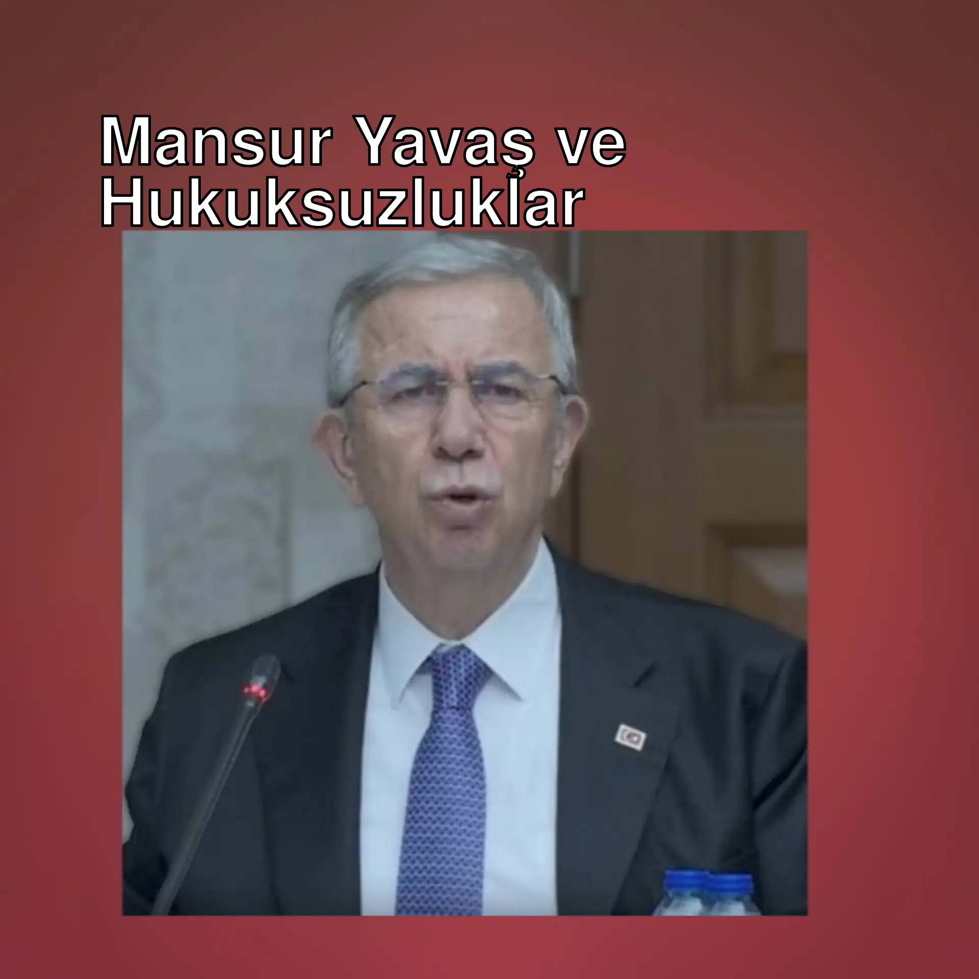 Mansur Yavaş, mikrofonla konuşuyor.