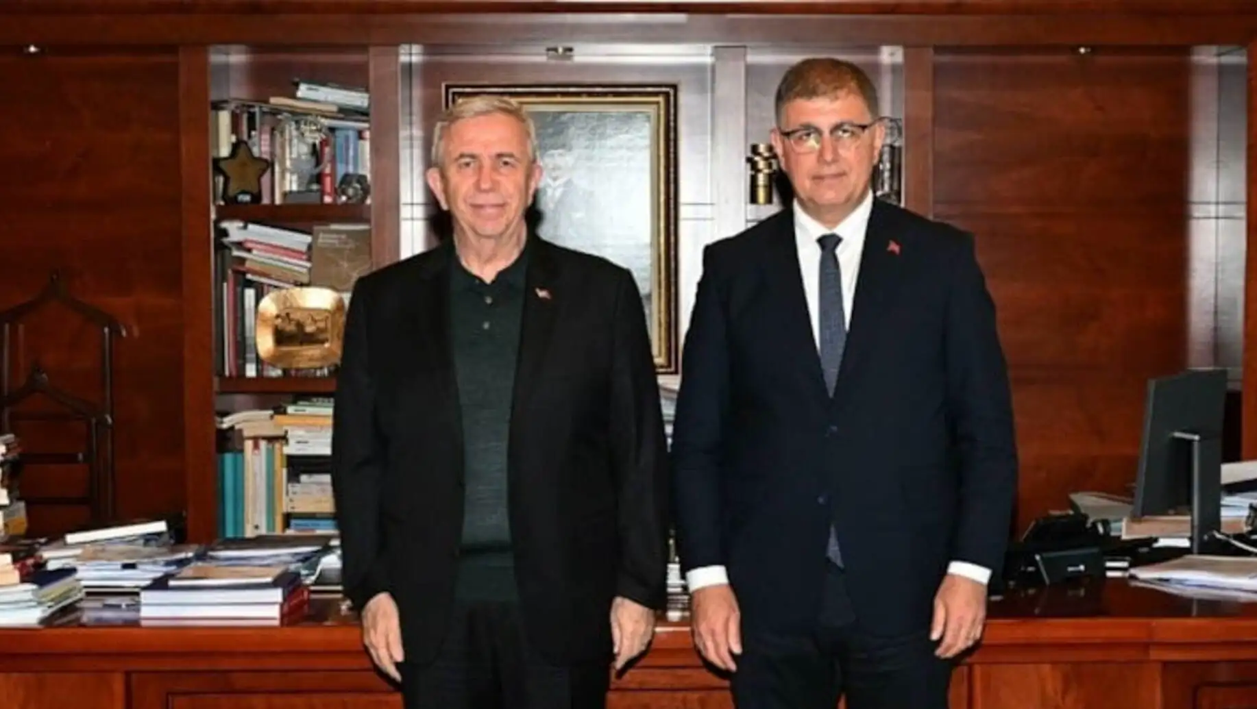 Mansur Yavaş and Cemil Tugay meet in Ankara.