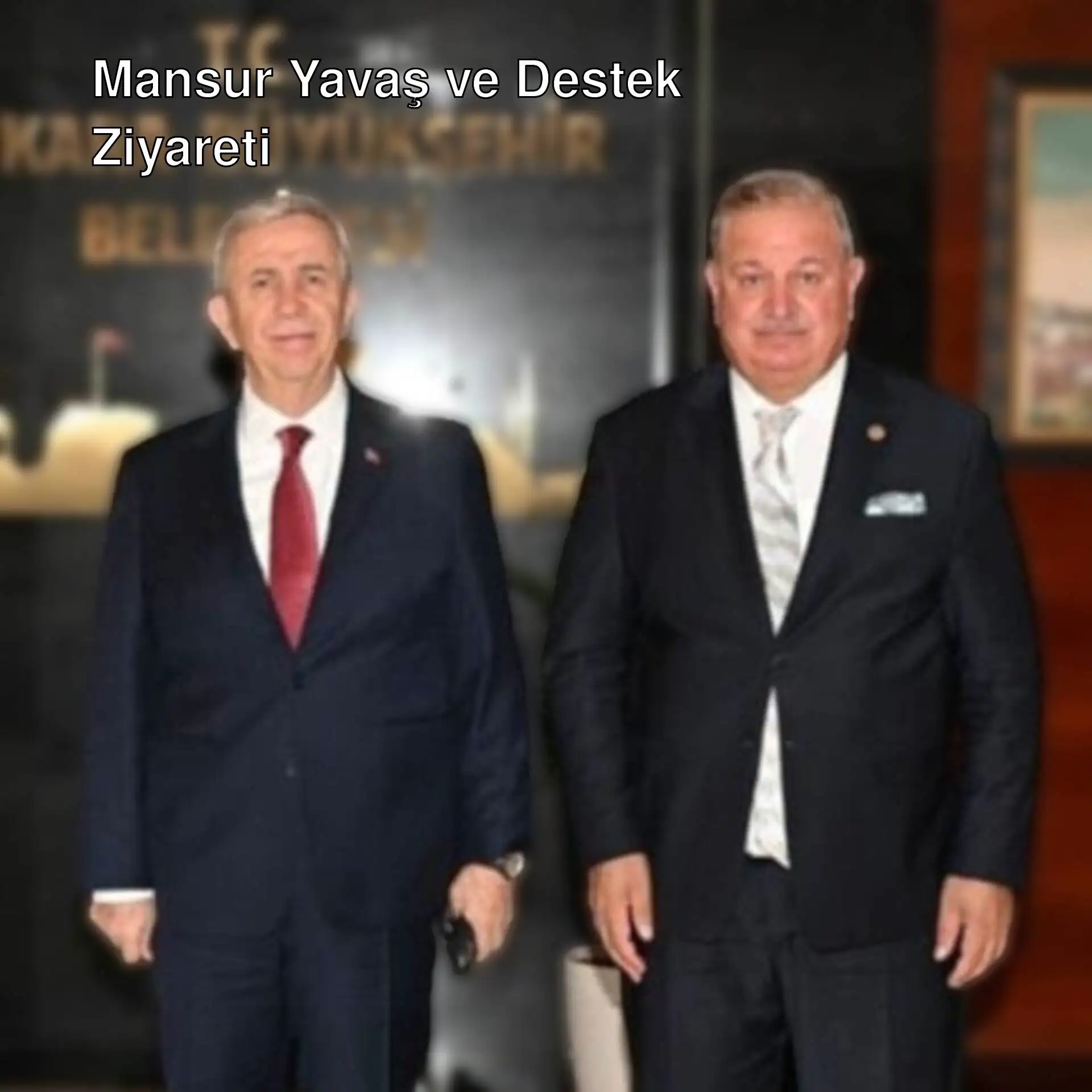Mansur Yavaş ve Doğan Bekin, destek ziyareti sırasında.
