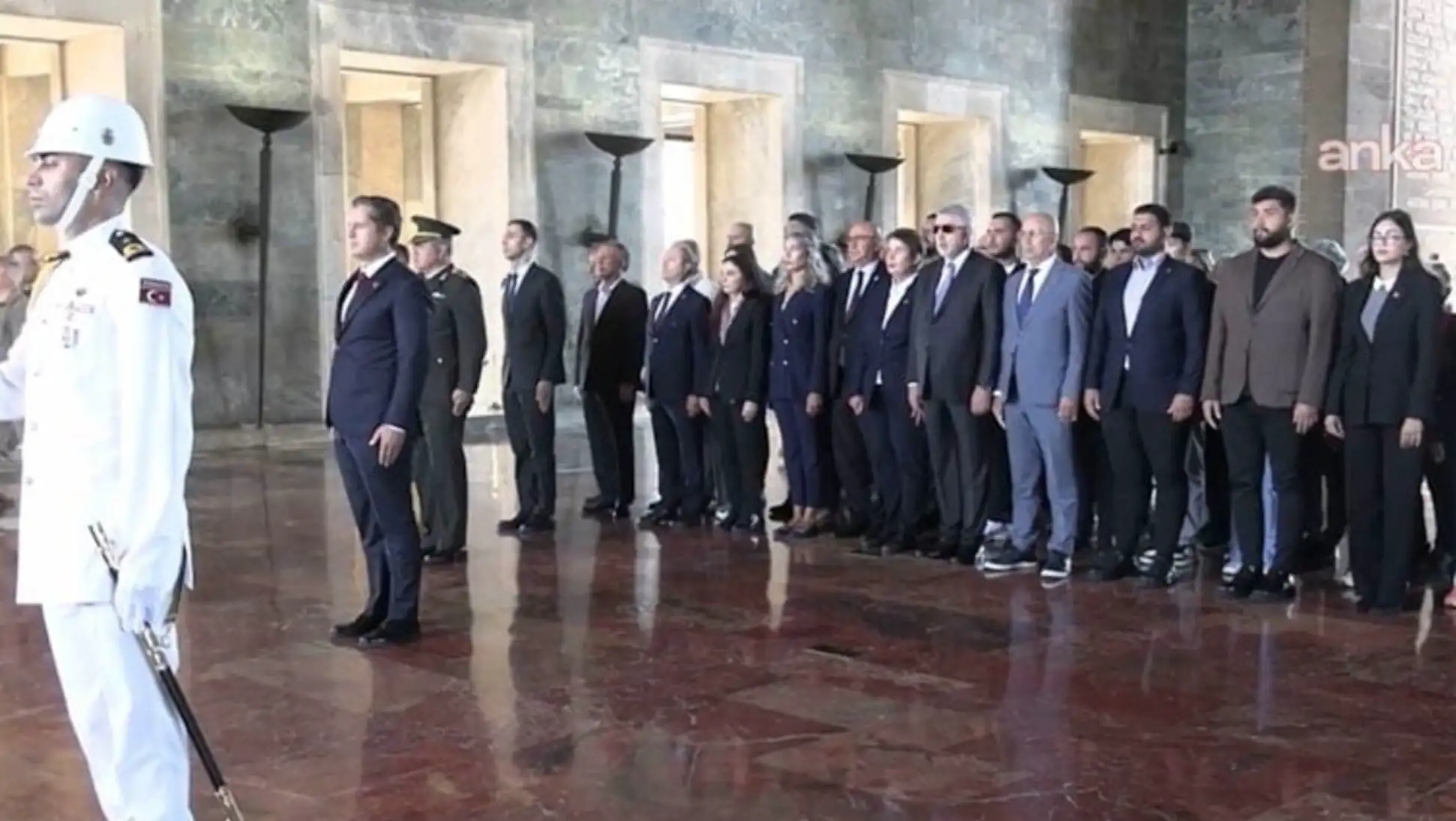 Özgür Özel taking a photo with party members at Anıtkabir. Özgür Özel taking a photo with party members at Anıtkabir.