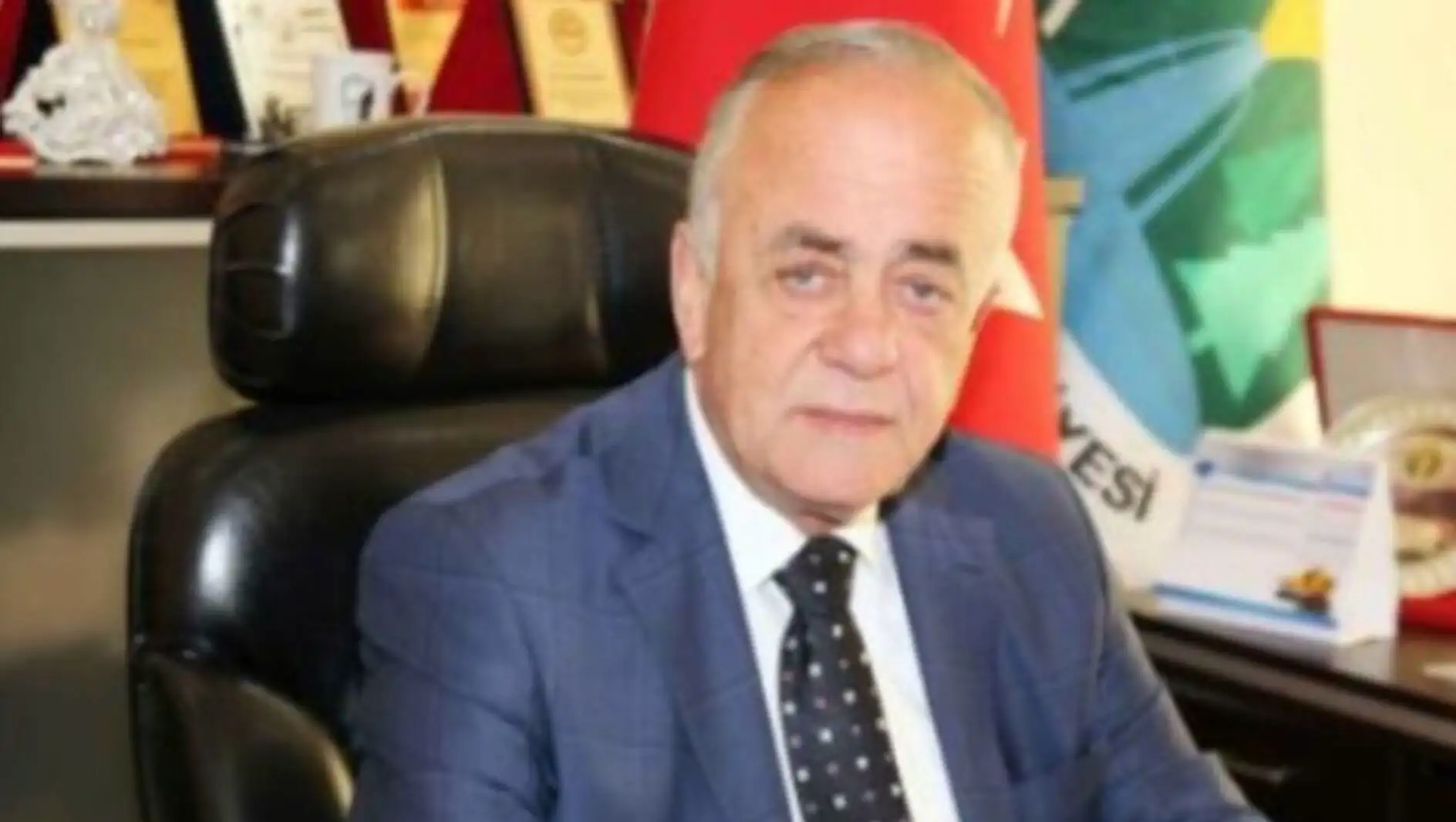 Ekrem İmamoğlu, yerel yönetim toplantısında.