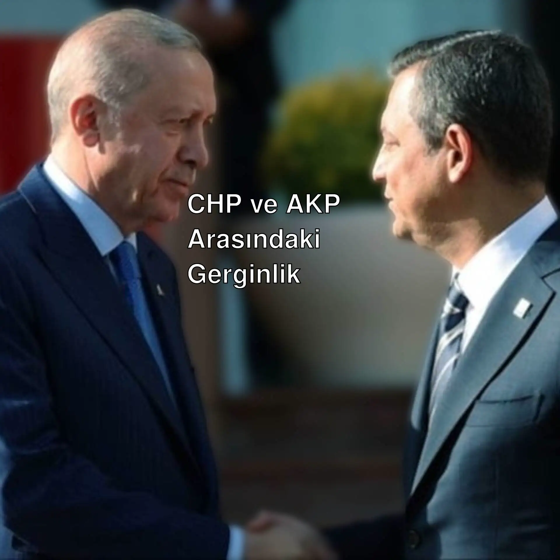 İki adam el sıkışıyor.