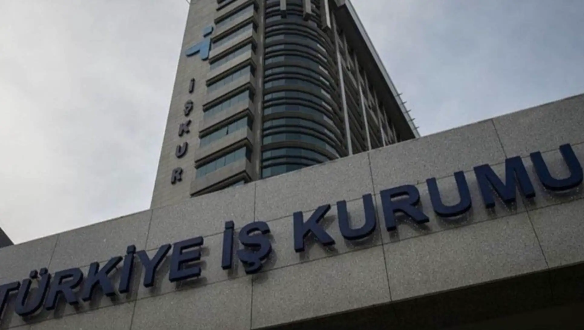 A building with a sign on it.