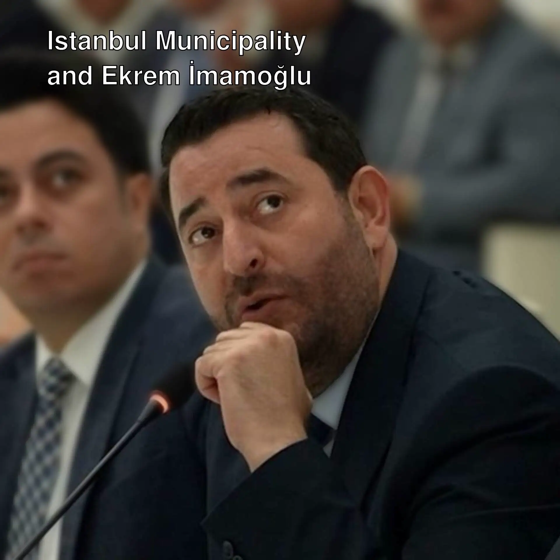 Ekrem İmamoğlu at an important meeting in Istanbul Municipality.