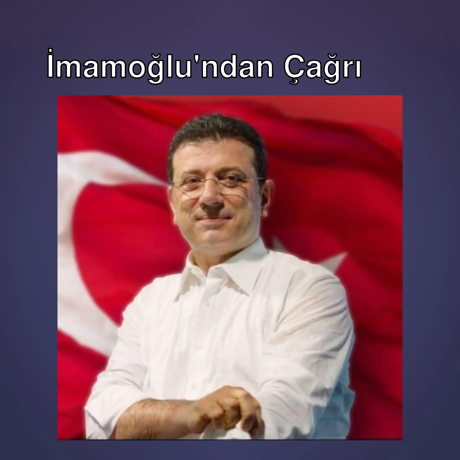 İmamoğlu, bir bayrağın önünde duruyor.